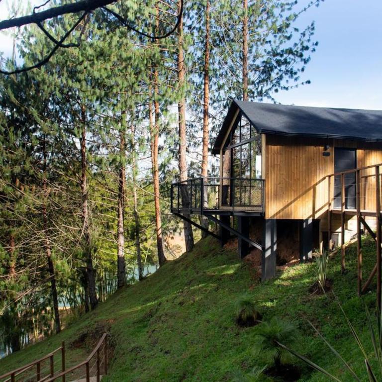 Ojo de Agua Cabañas en Guatapé - Habitación Doble con vistas al lago - 1