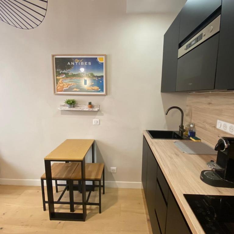 06CK cosy studio in the heart of Old Antibes - Studio - 2