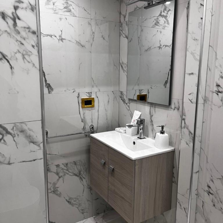 Gold House Roma - Apartment mit 1 Schlafzimmer - 15