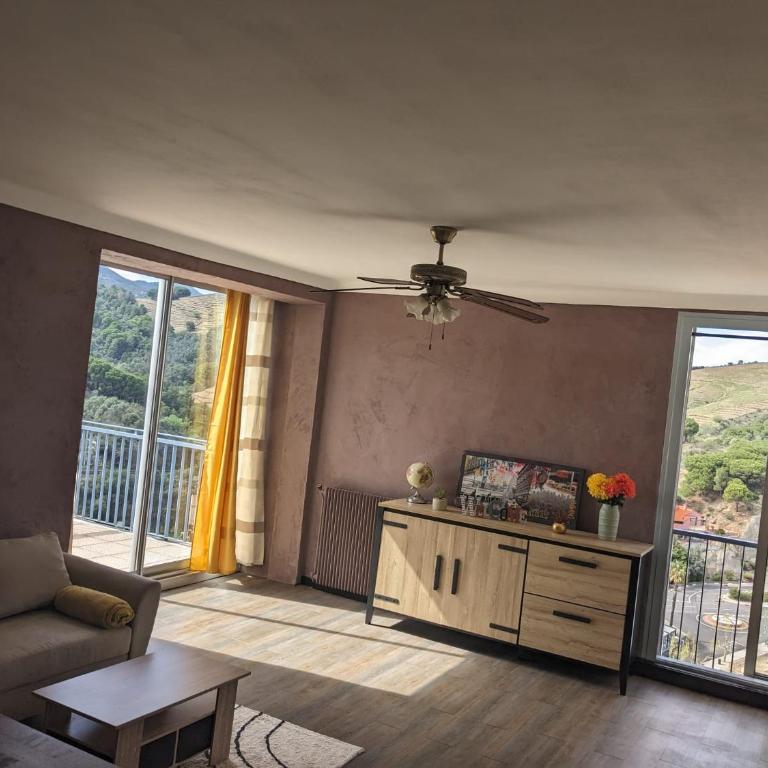 T2 Vue exceptionnelle proche de Collioure - One-Bedroom Apartment - 11