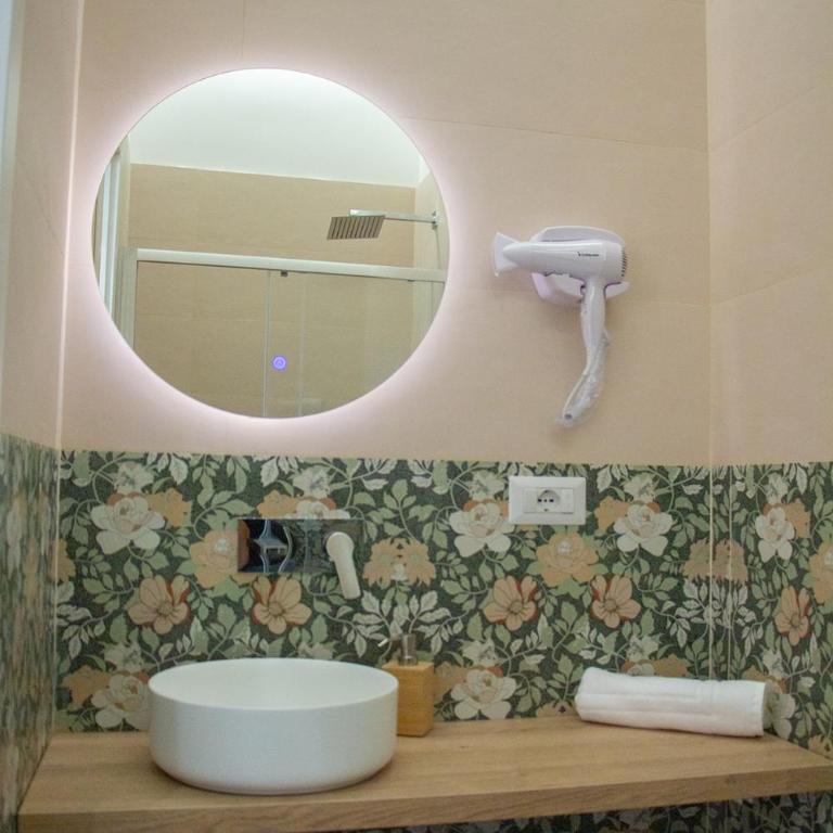 WANDERLUST SPACCANAPOLI Points Of View - Deluxe Double Room with Balcony and Sea View - 7