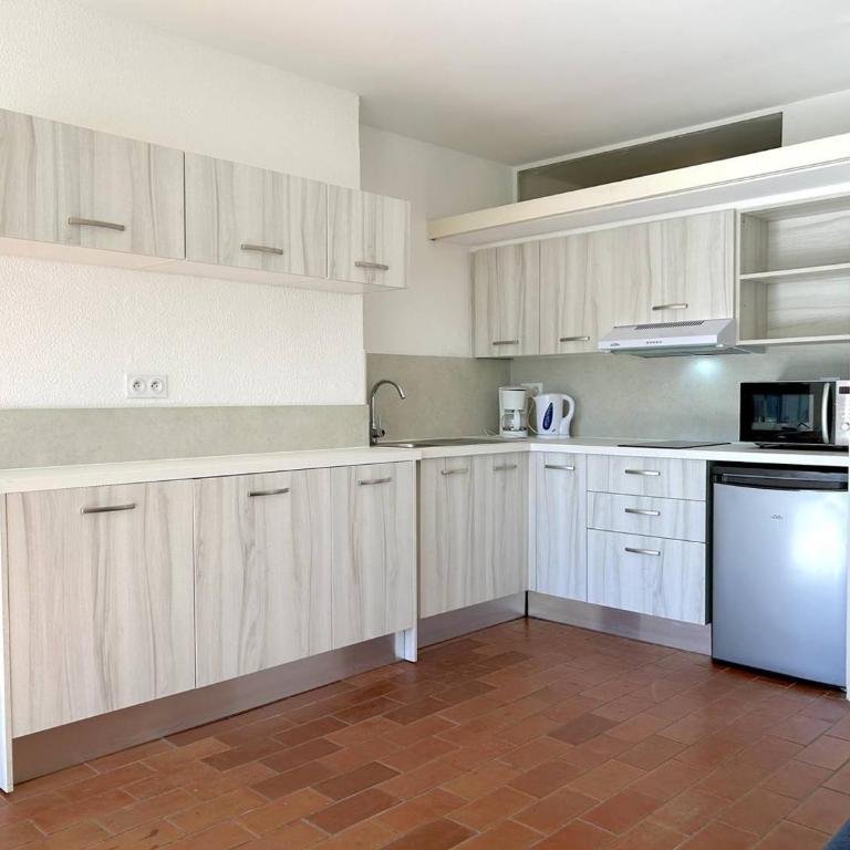 Studio cosy proche plage, Le Lavandou - FR-1-251-847 - Appartement - 5