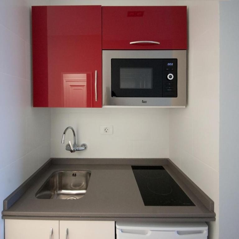 Apartamentos Panorama Adults Only - Estudio Deluxe con vistas a la piscina - 9