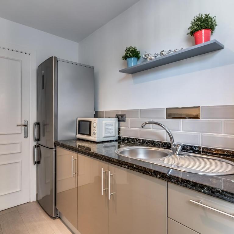 Ultimate Rentals - Appartement Mijas Met Geweldig Zeezicht - Apartamento de 2 dormitorios con terraza y vistas al mar - 10