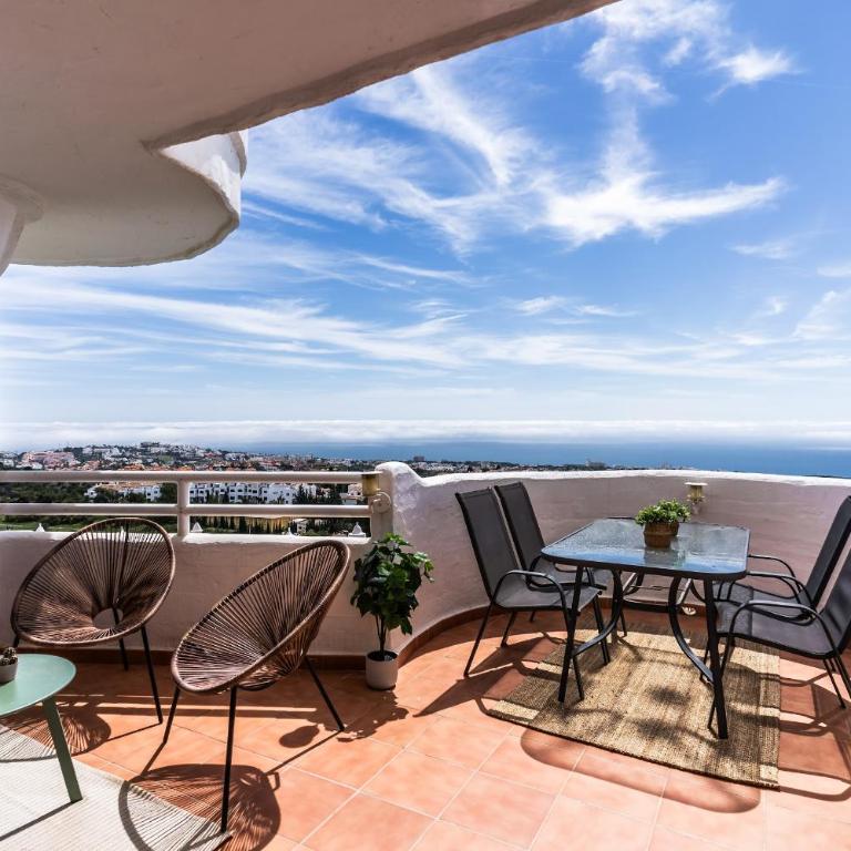 Ultimate Rentals - Appartement Mijas Met Geweldig Zeezicht - Apartamento de 2 dormitorios con terraza y vistas al mar - 1