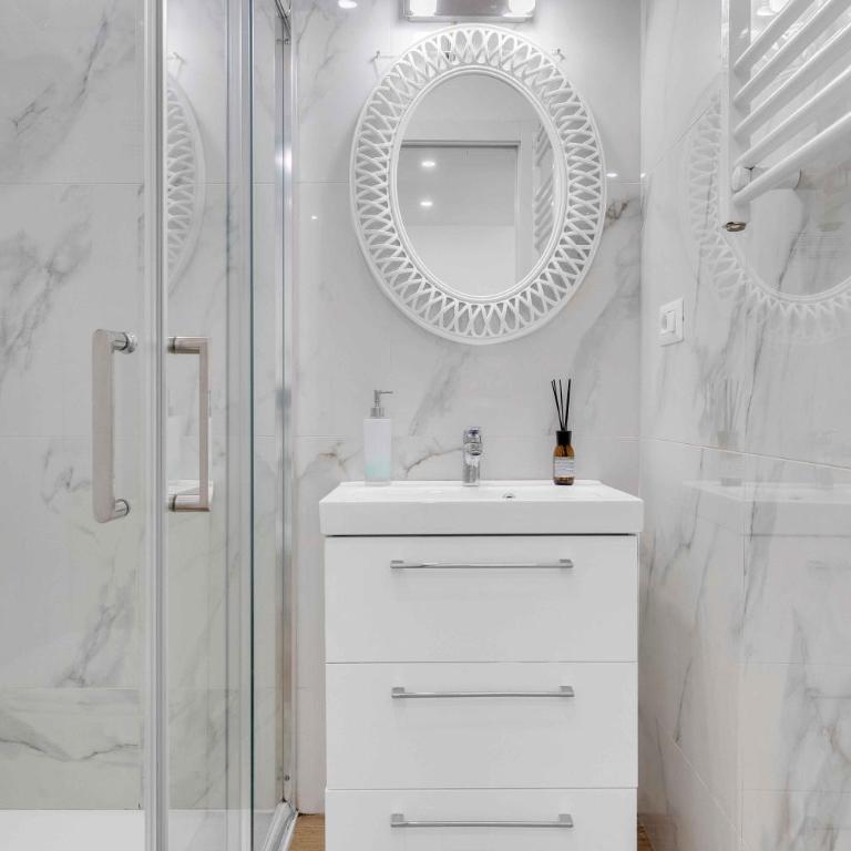 [Suite Marghera Central] Metro WiFi & Shopping - Appartamento con 1 Camera da Letto - 2