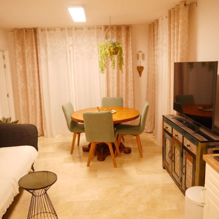 Casa Gibraltar - Apartamento de 2 dormitorios con balcón - 4