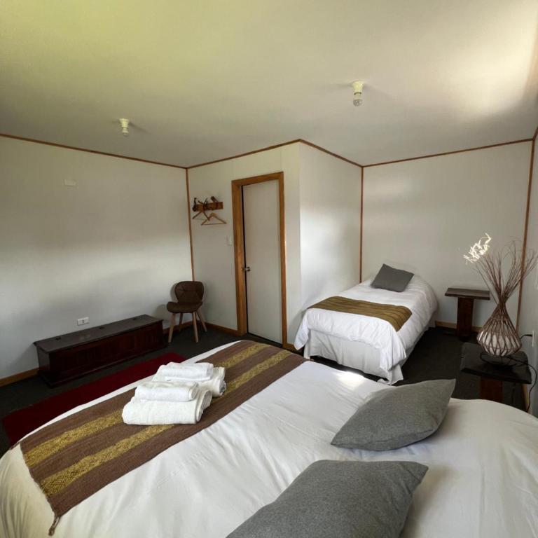 Hostal Amerindia - Habitación Triple con baño privado - 3