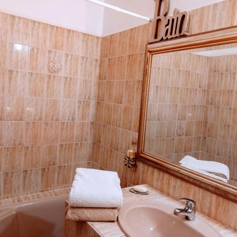 Appartement au coeur du centre historique - Two-Bedroom Apartment - 7