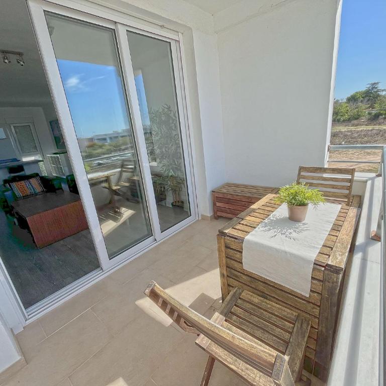 Sol y Mar Apartamento amplio con dos dormitorios y balcón - Apartamento de 2 dormitorios - 3