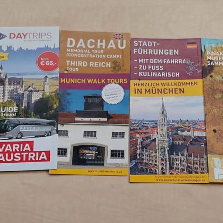 7 min to Citycenter Subway U3 100m, southside singleroom own SHOWER, WC ! free WIFI ,TV, dishes, fridge, oven, waterheater, microwave, coffee, bike, next to river and park,many restaurants and supermarkets around 200m, nonsmoker ! self check in -simply - Einzelzimmer mit Gartenblick - 16
