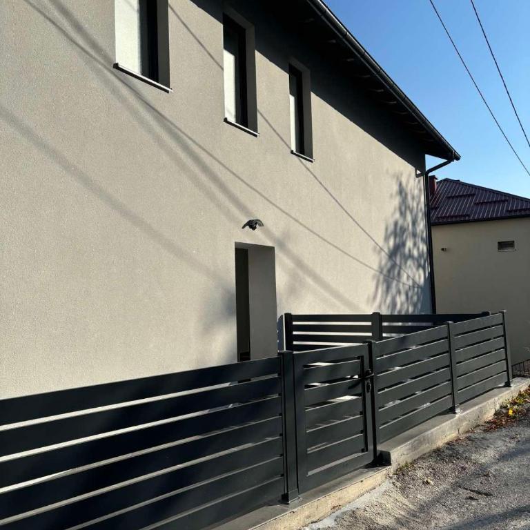 Zlatni han - Two-Bedroom Apartment - 2