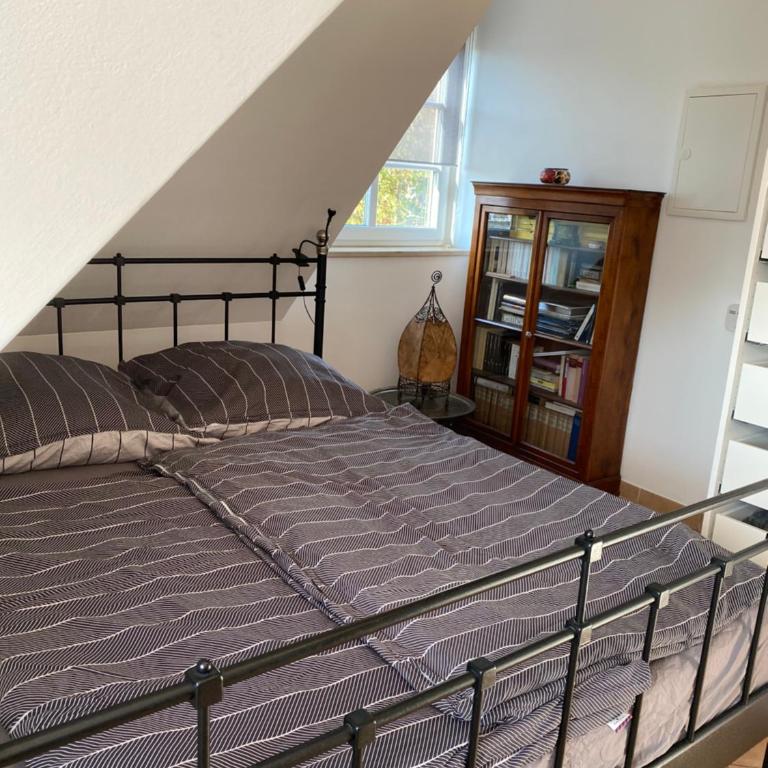 Helle und ruhige Dachgeschosswohnung - Loft - 12