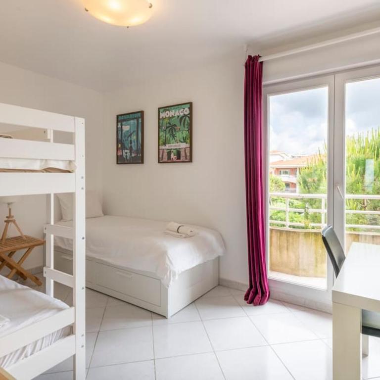 Modern Beachfront family apartment with pool - Appartement 2 Chambres - 4