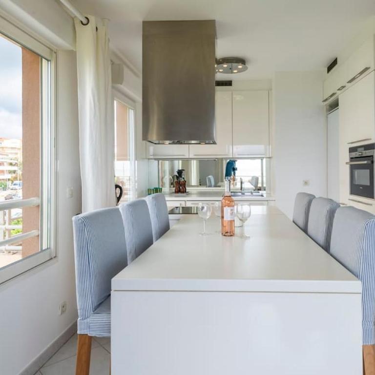 Modern Beachfront family apartment with pool - Appartement 2 Chambres - 8