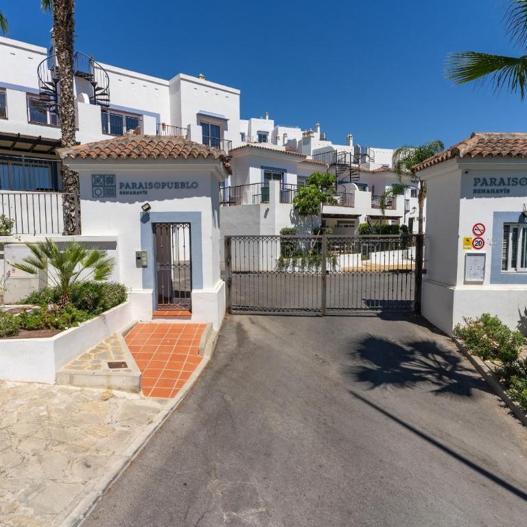 Sea View Penthouse - Magical Resort in the Heart of the Golf Paradise - Paraíso Pueblo, Benahavís - Apartment - 33