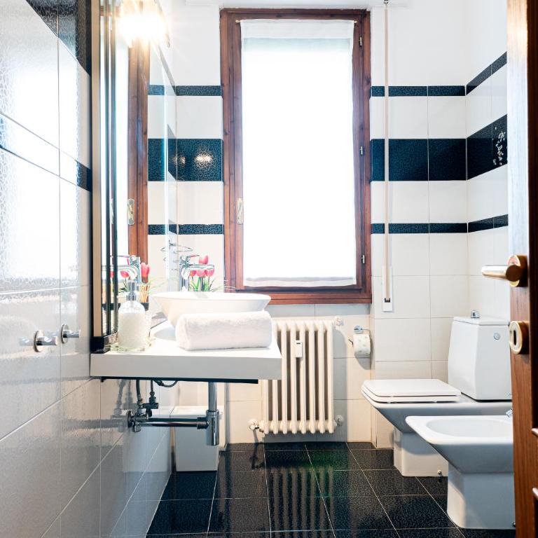 Godi Fiorenza Suite - Duomo a 15 Minuti e Aeroporto a 4 Minuti con Tramvia T2 - Appartamento Deluxe - 9