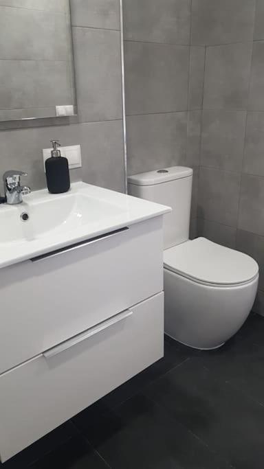 Precioso apartamento con wifi - Appartement 1 Chambre - 10