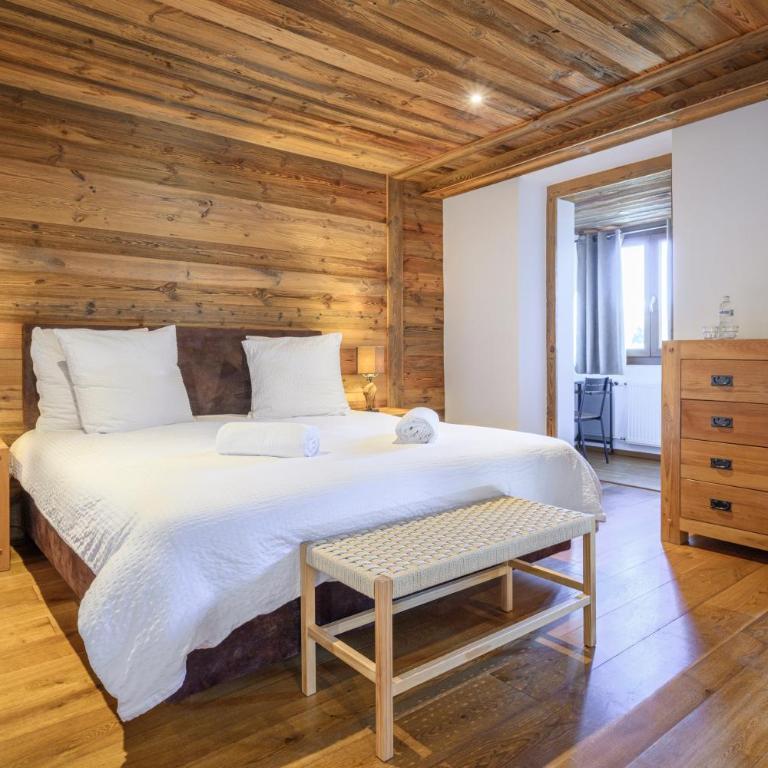 Hôtel des Muverans - Chambre Quadruple - Vue sur Montagnes - 1
