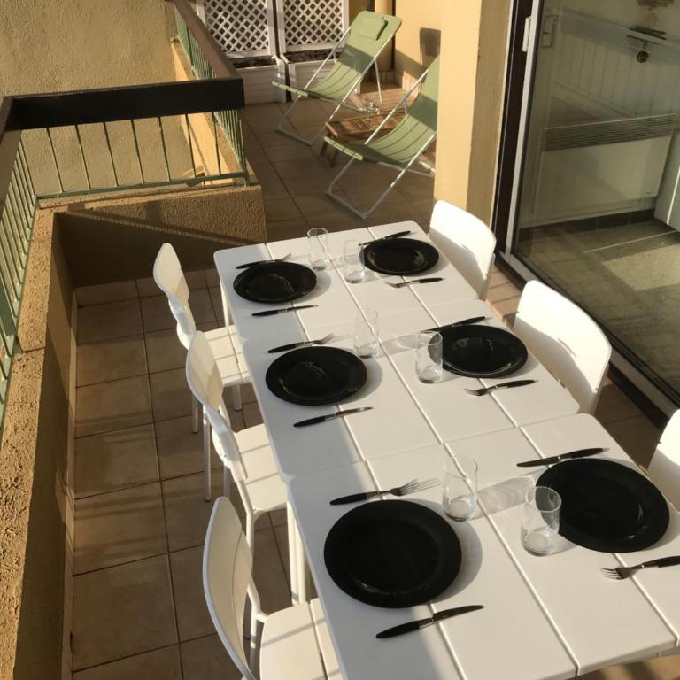 T3 vue mer piscine proche plage - Appartement 2 Chambres - 9