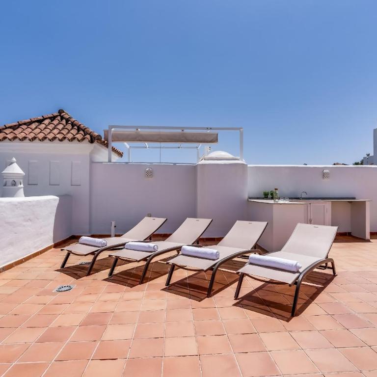 Apartment With Roof Terrace & Parking - Communal Pool and Near the Beach - Apartment - 18
