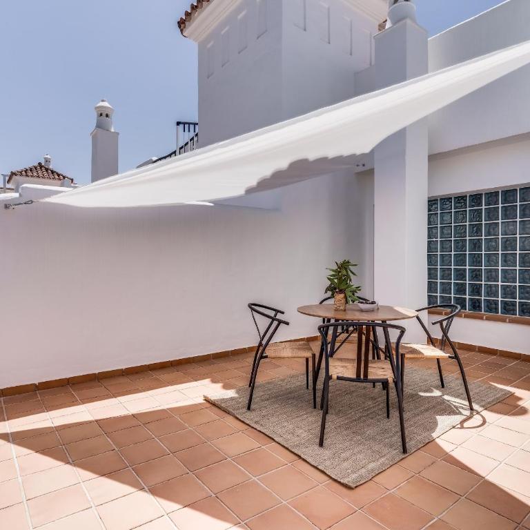 Apartment With Roof Terrace & Parking - Communal Pool and Near the Beach - Apartment - 20