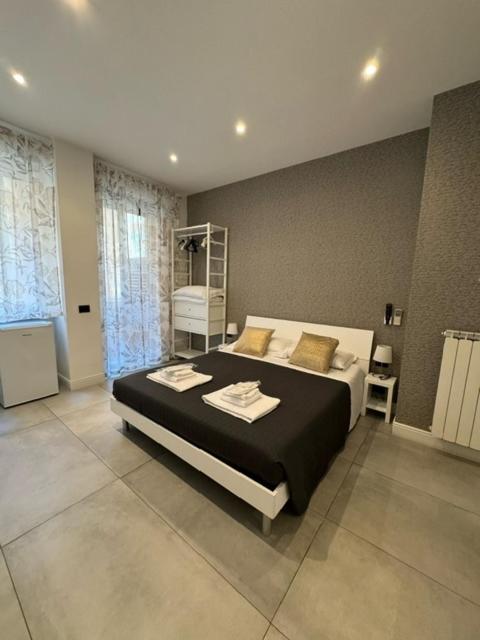 Flaminio Holidays - Deluxe Room - 29