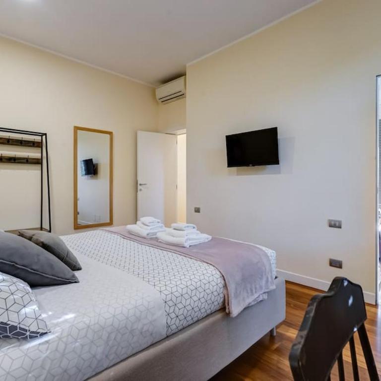 BDC - Purple Apt at San Giovanni - Appartamento con 2 Camere da Letto - 76