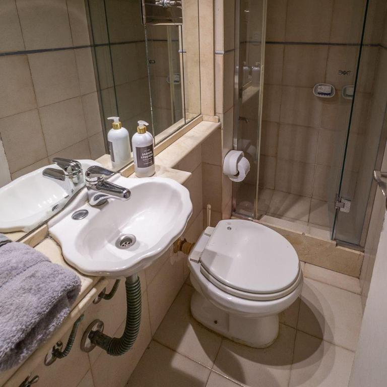 Ideal Familias con Terraza Privada, BBQ y Jacuzzi! - Casa de 4 dormitorios - 43