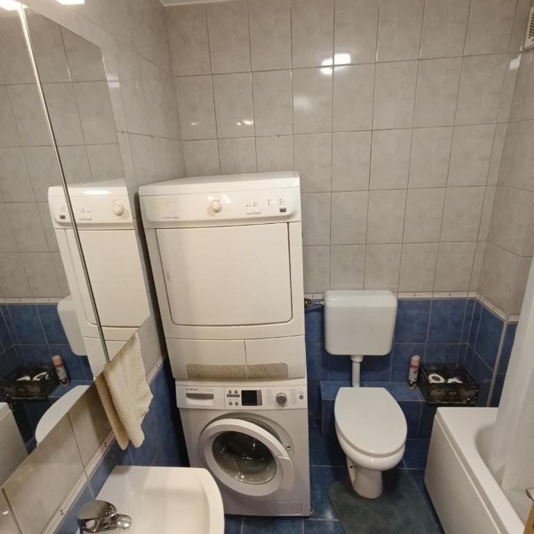 Stan Jovana - One-Bedroom Apartment - 9