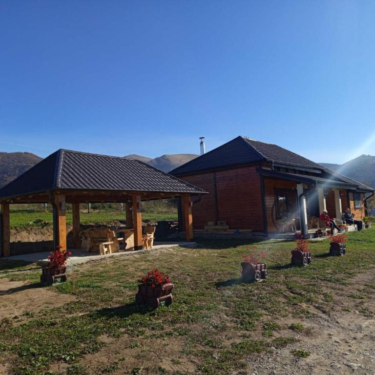 Kucica od drveta 1 - Two-Bedroom House - 11