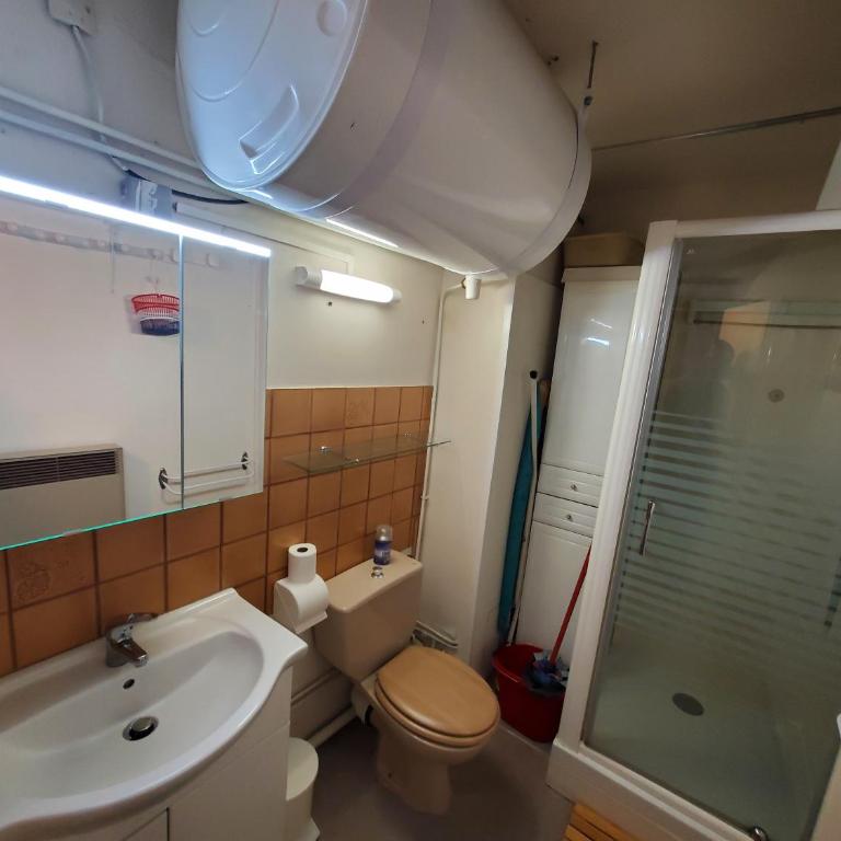 Studio avec loggia Les Angles - Superbe vue sur Lac et Montagnes - Apartment mit 1 Schlafzimmer - 11