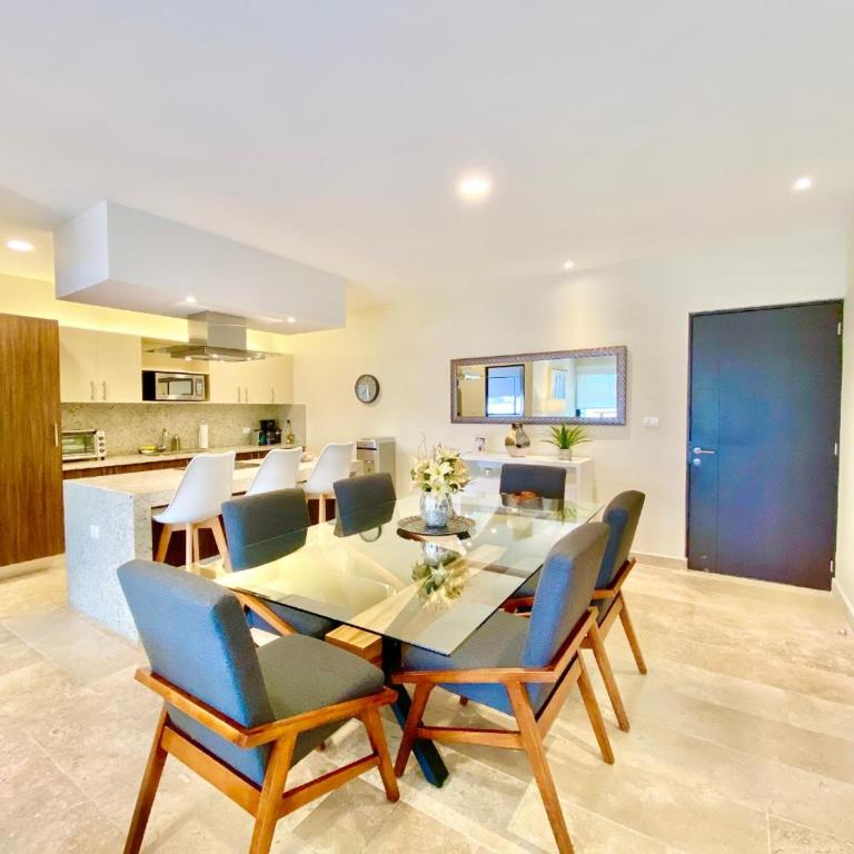 Modern 2-Bedroom, 2-Bath Apartment in the Heart of Playa del Carmen- Arenis Condos - Two-Bedroom Apartment - 3