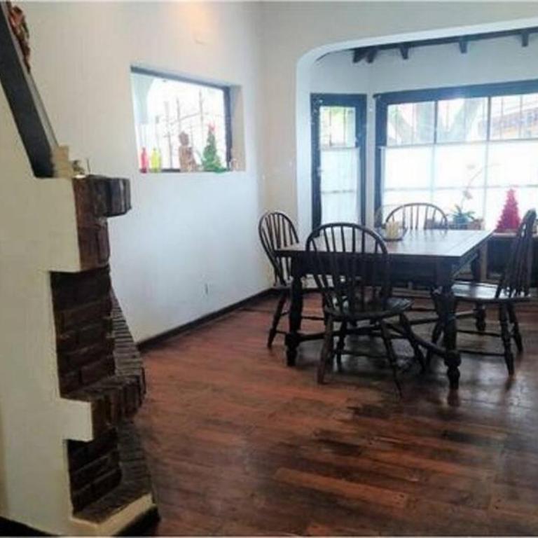 Espectacular casa en Olivos - Four-Bedroom House - 3