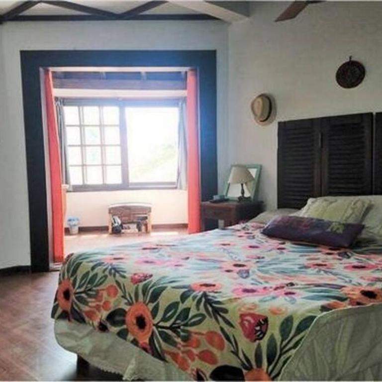 Espectacular casa en Olivos - Four-Bedroom House - 37
