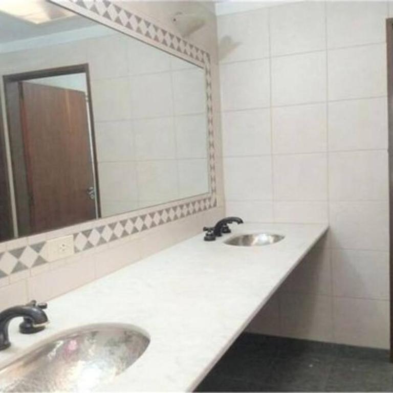 Espectacular casa en Olivos - Four-Bedroom House - 51