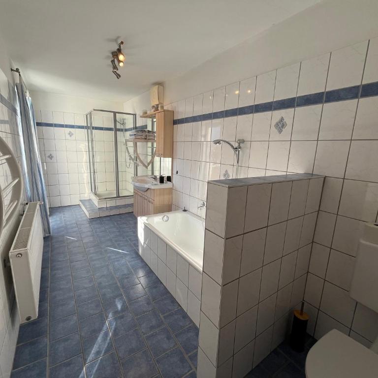 Haus Martina - Apartment mit 2 Schlafzimmern und Balkon - 4