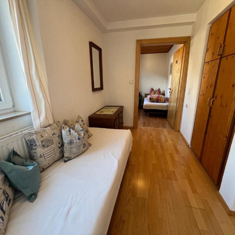 Haus Martina - Apartment mit 2 Schlafzimmern und Balkon - 5