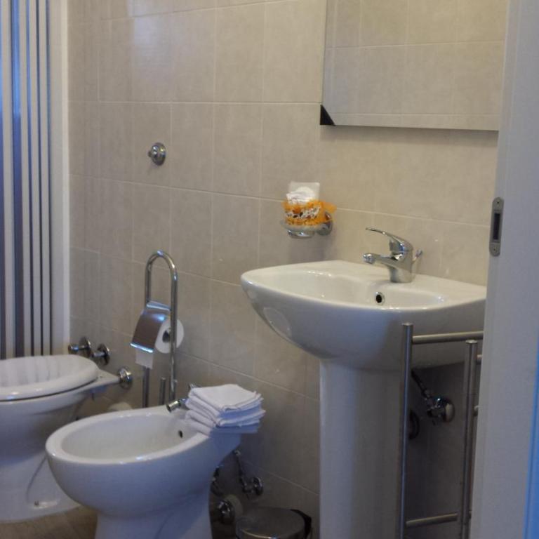 Luna Piena B&B - Camera Tripla - 14