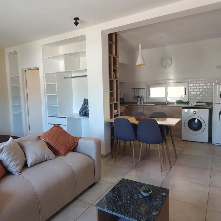 Hermoso Departamento en capital 1er Piso - One-Bedroom Apartment - 1