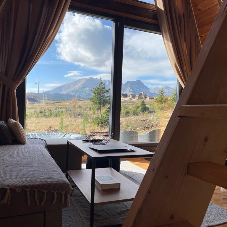 Horizons by PeaksView Chalets - One-Bedroom Chalet - 2