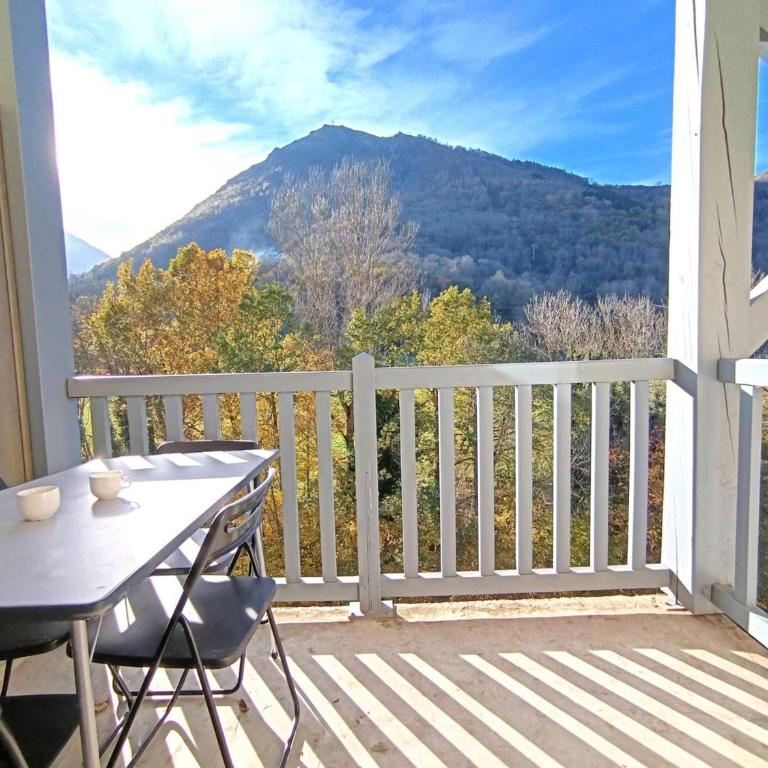 T2 à Saint-Lary-Soulan avec Piscine et Parking pour 4 pers. - FR-1-457-358 - Apartment - 8