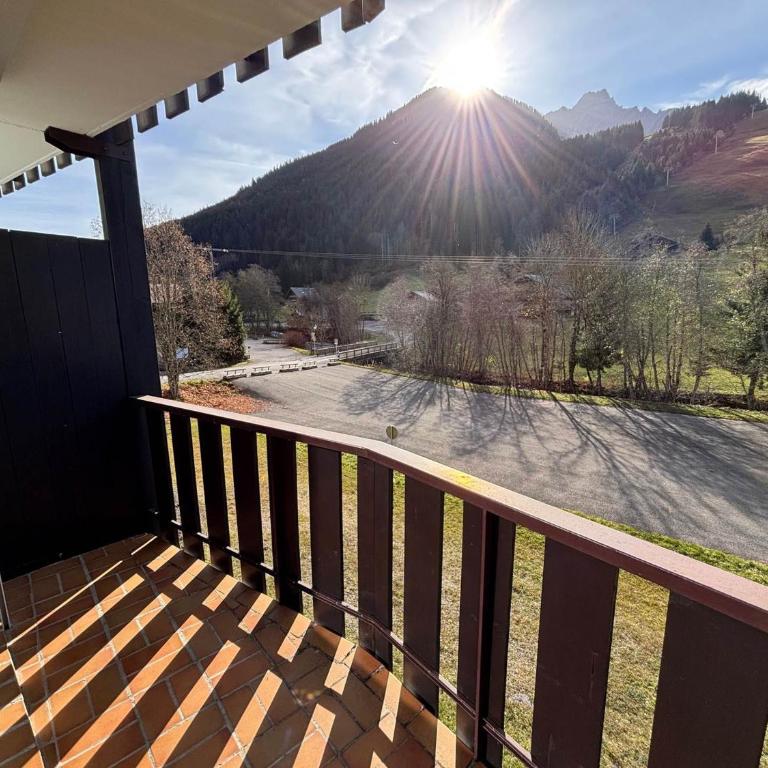 Studio cosy proche des pistes avec parking - Studio - 11