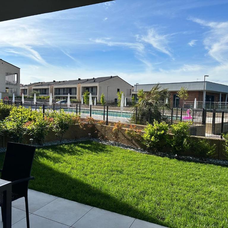 Poolvision Apartment - Two-Bedroom Apartment - 1