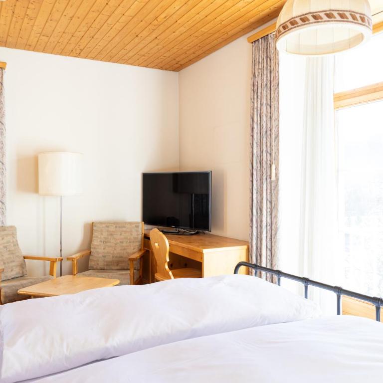 Golf Hotel Des Alpes - Doppelzimmer mit Balkon - 1