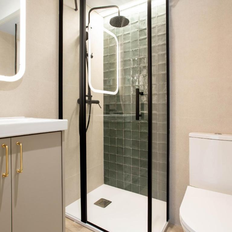 Victoria en Madrid - Two-Bedroom Apartment - 9