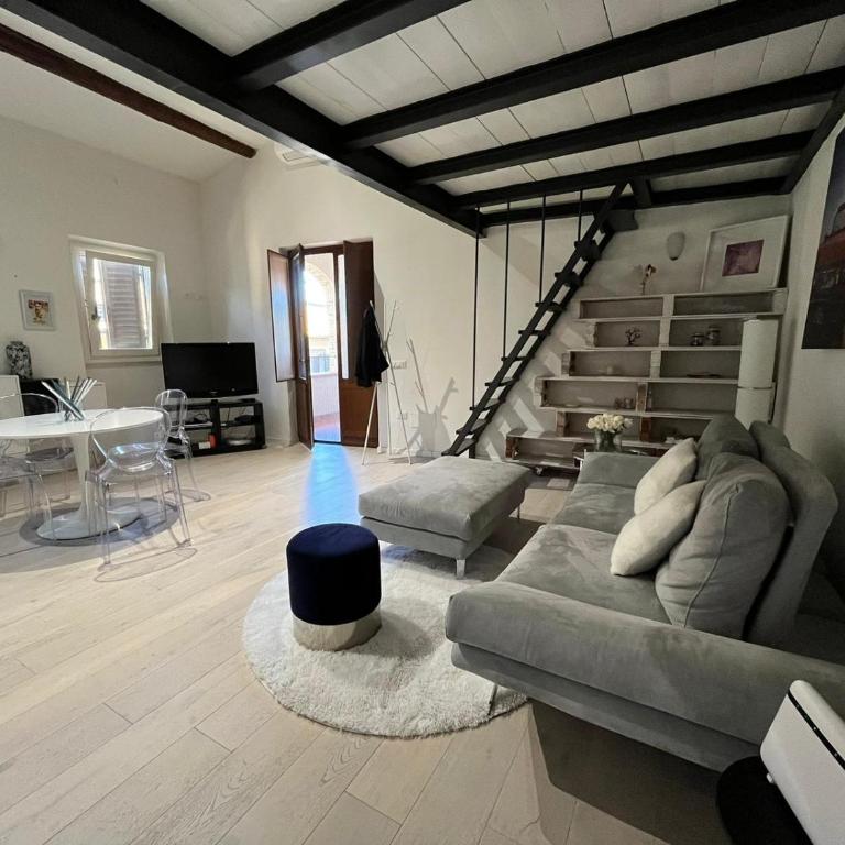 Suite Leonella - Appartamento con 1 Camera da Letto - 2