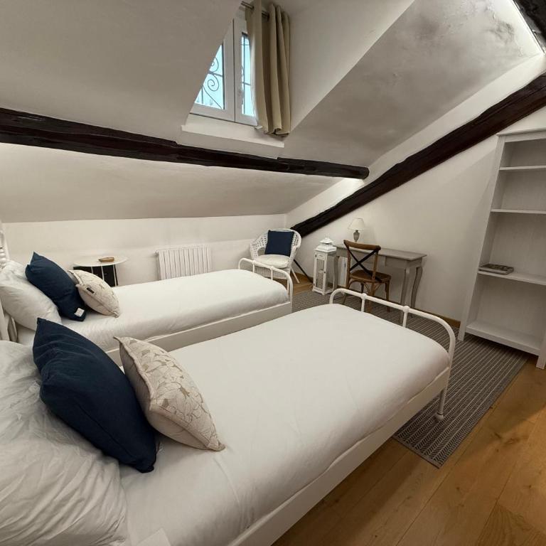 Sunny 2BR Penthouse Near Milano Centrale - Two-Bedroom House - 47
