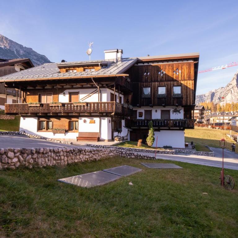 GuestHost - Silent Peaks - Cortina's Wooden Haven - Appartamento con 1 Camera da Letto - 1