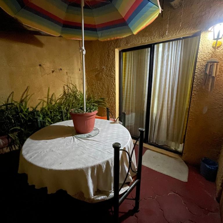 Hostal Playa Herradura - Deluxe King Room - 1